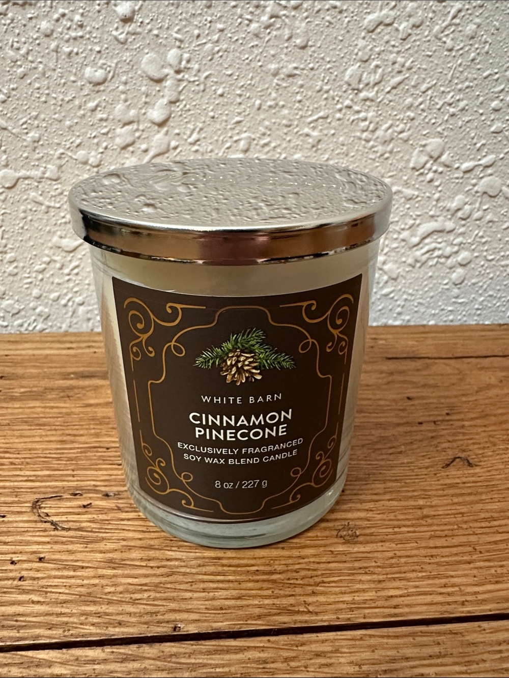 White Barn Cinnamon Pinecone Candle — Brown with Silver Lid